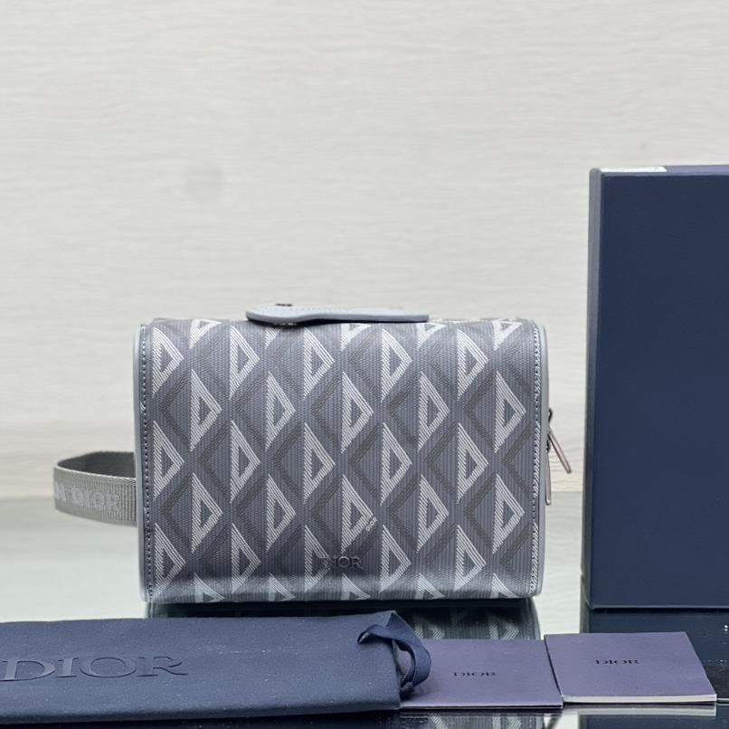 Dior Lingot Toiletry Case - DopestKickz