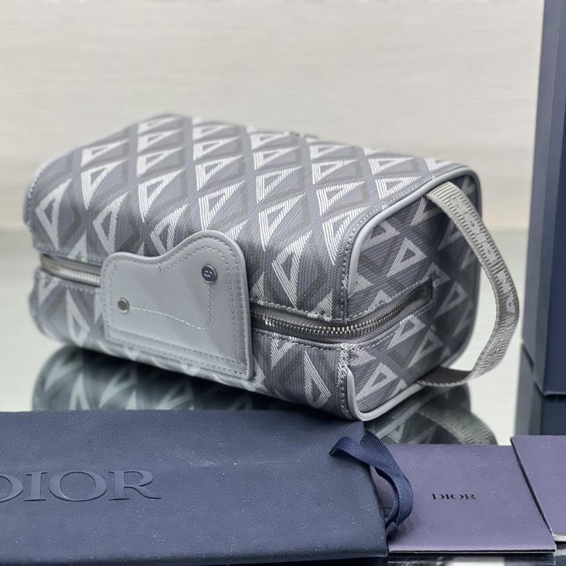 Dior Lingot Toiletry Case - DopestKickz