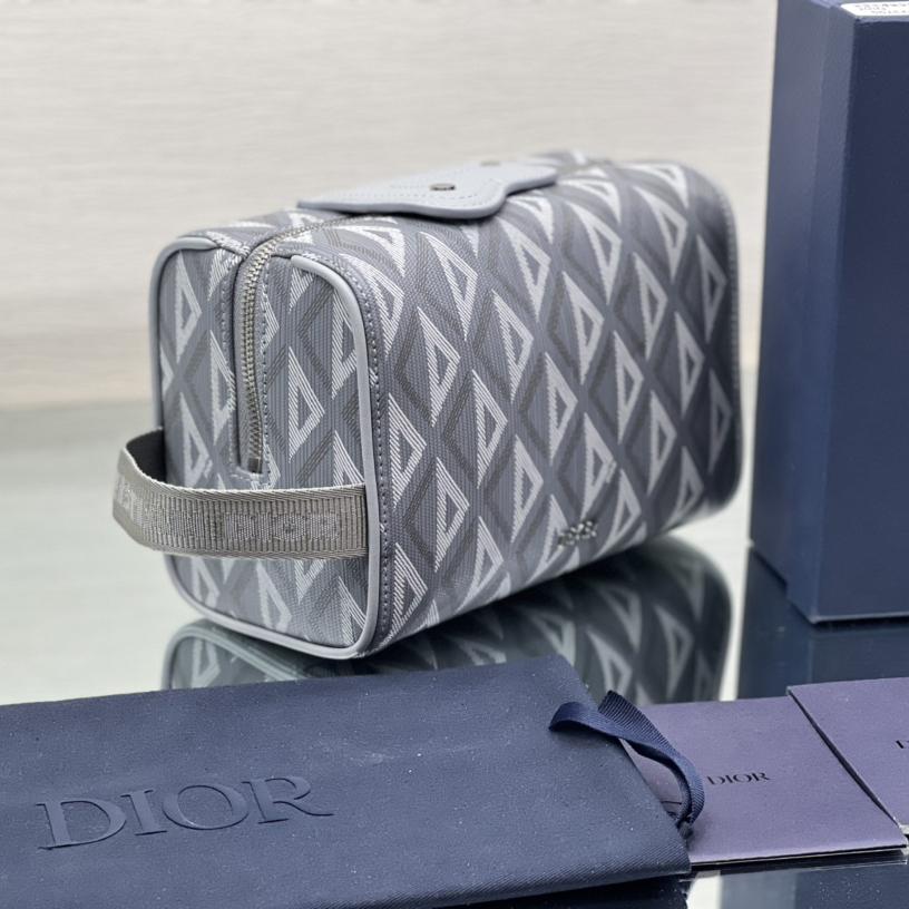 Dior Lingot Toiletry Case - DopestKickz