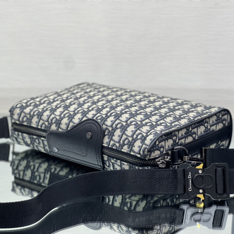 Dior Lingot Messenger Bag - DopestKickz