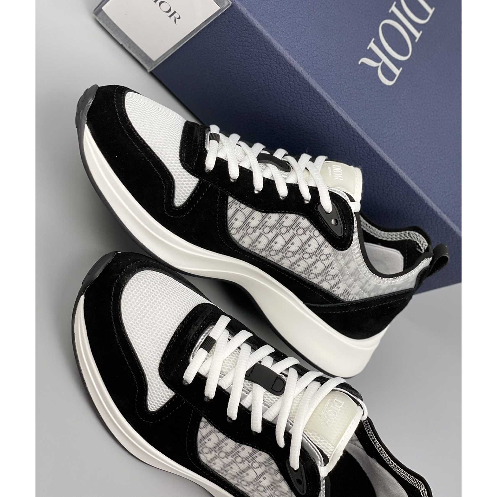 Dior B25 Runner Sneaker - DopestKickz
