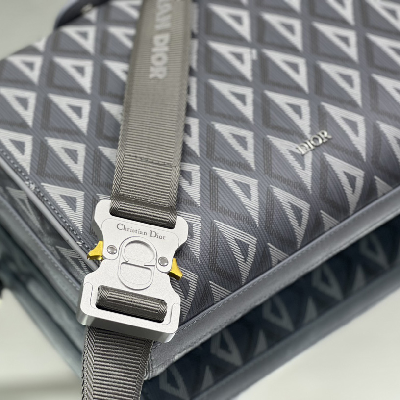 Dior Lingot Messenger Bag - DopestKickz