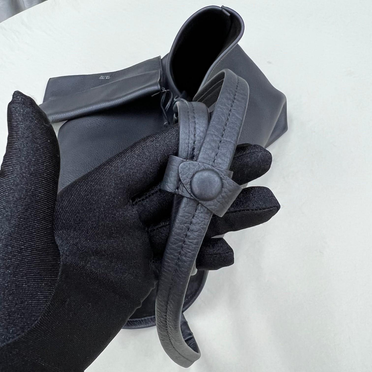 The Row Park Leather Tote Bag( 25-47-29-24cm) - DopestKickz