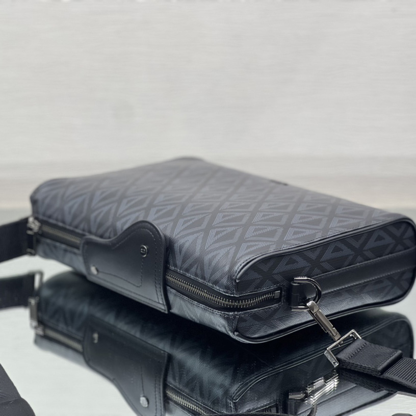 Dior Lingot Messenger Bag - DopestKickz