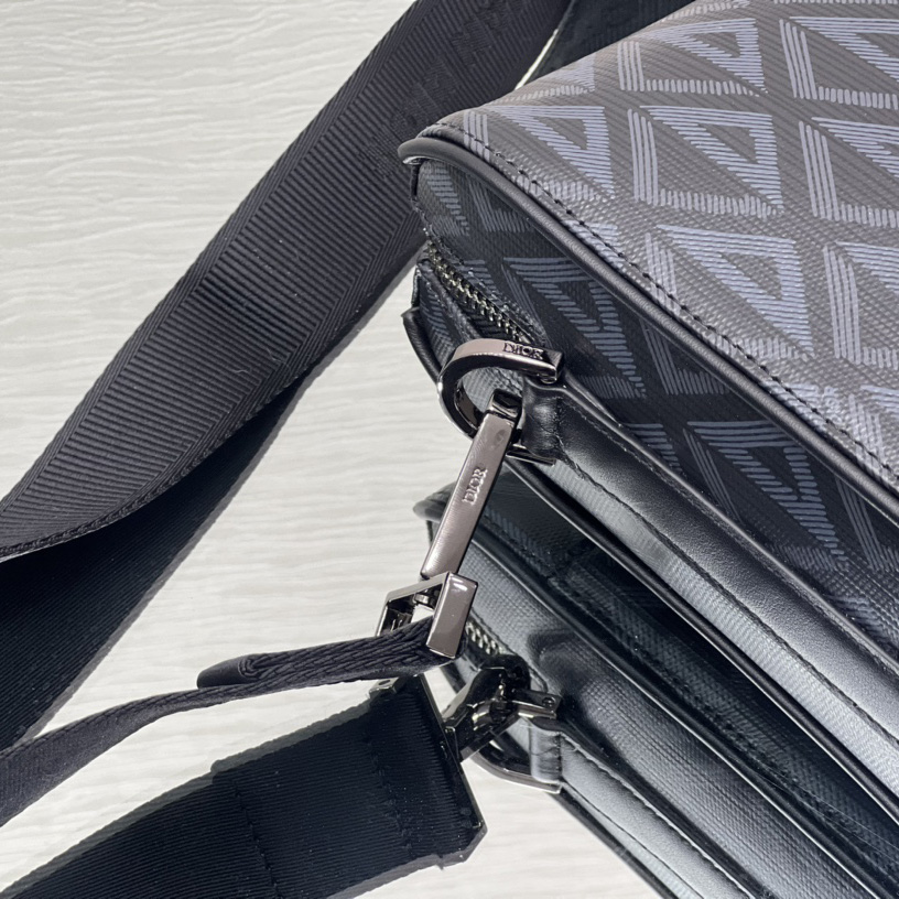 Dior Lingot Messenger Bag - DopestKickz