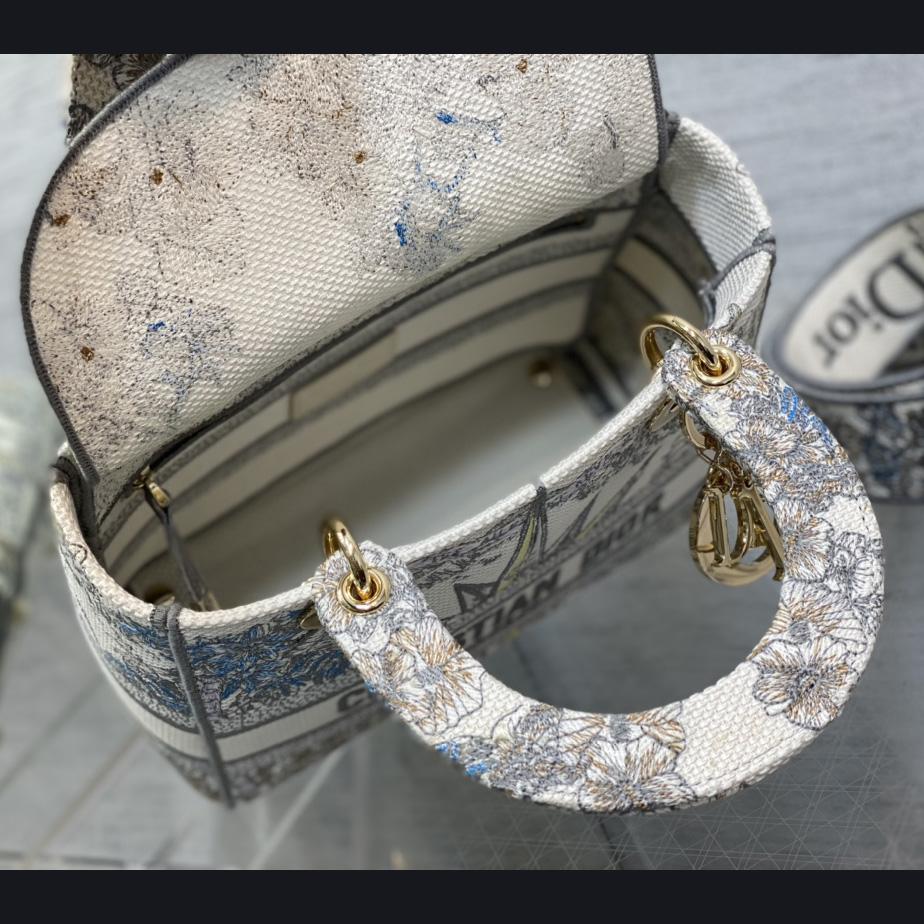 Dior Medium Lady D-lite Bag - DopestKickz