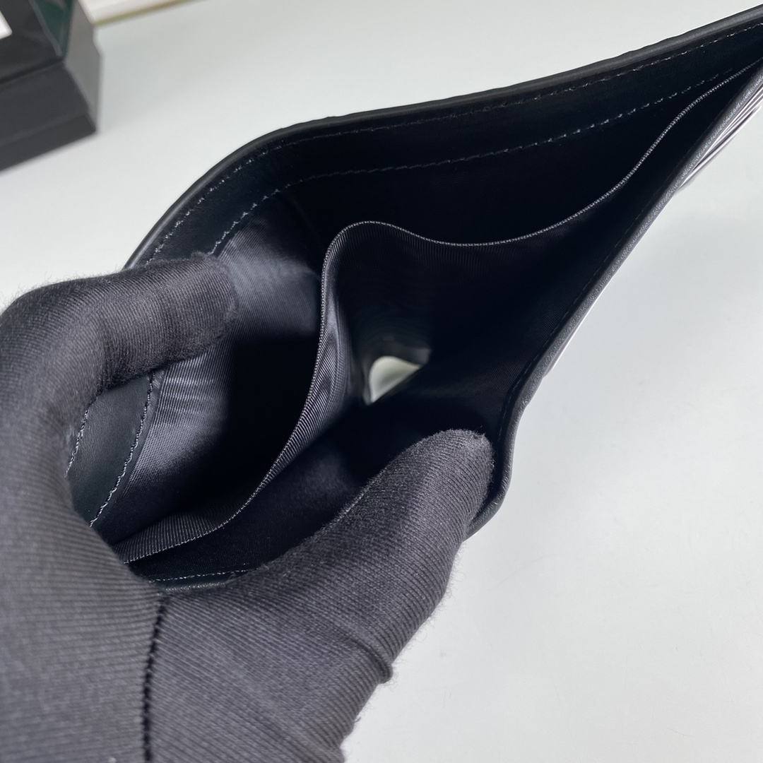 Gucci GG Supreme Web Wallet(11-9-1.5cm)    - DopestKickz