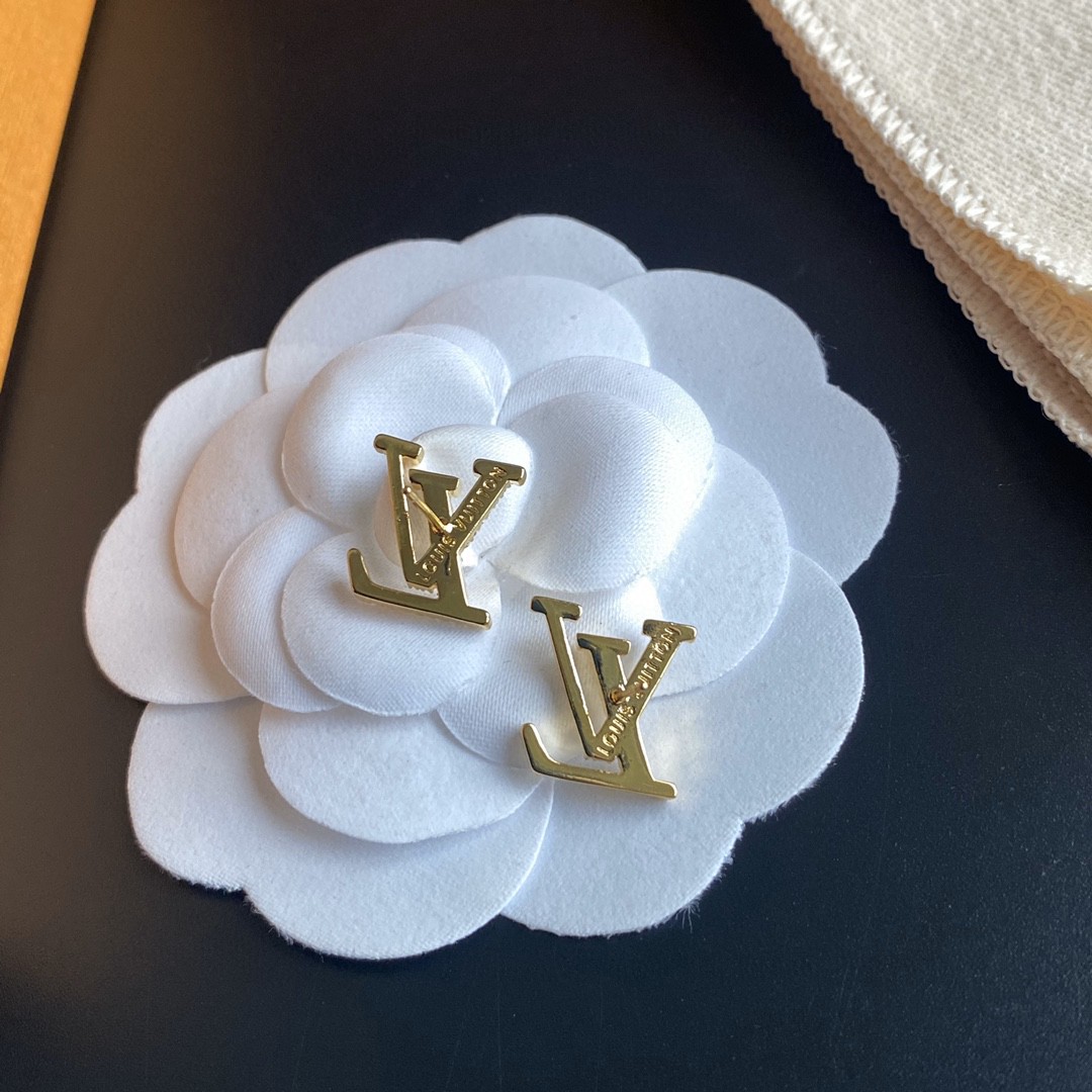 Louis Vuitton Earrings - DopestKickz
