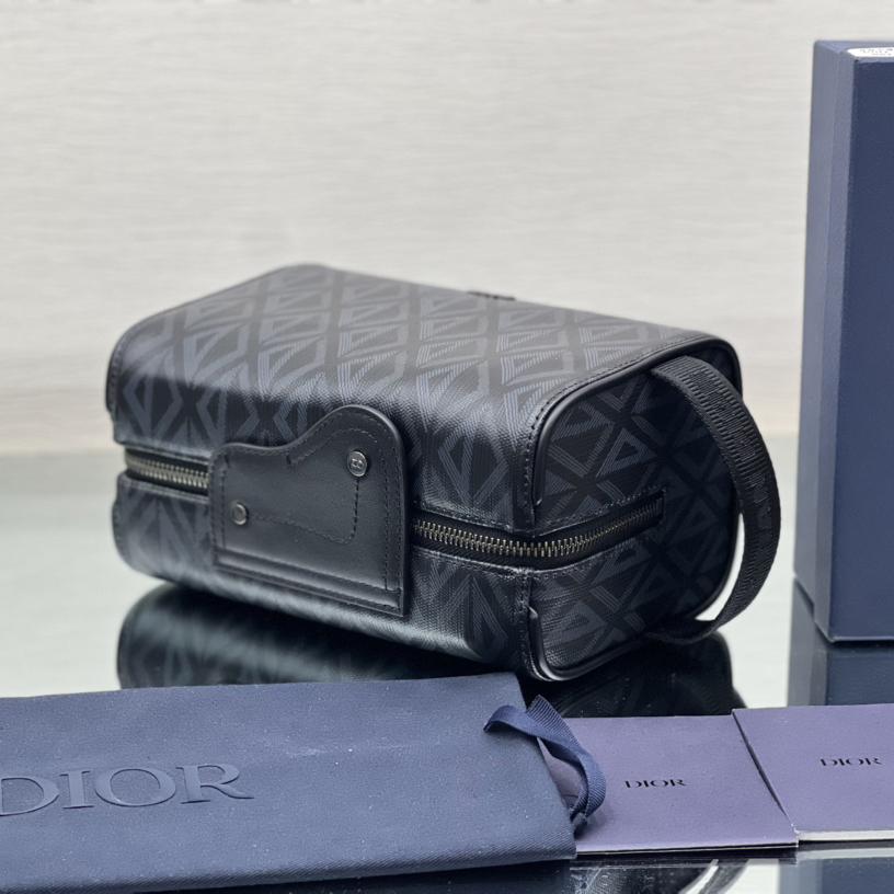 Dior Lingot Toiletry Case - DopestKickz