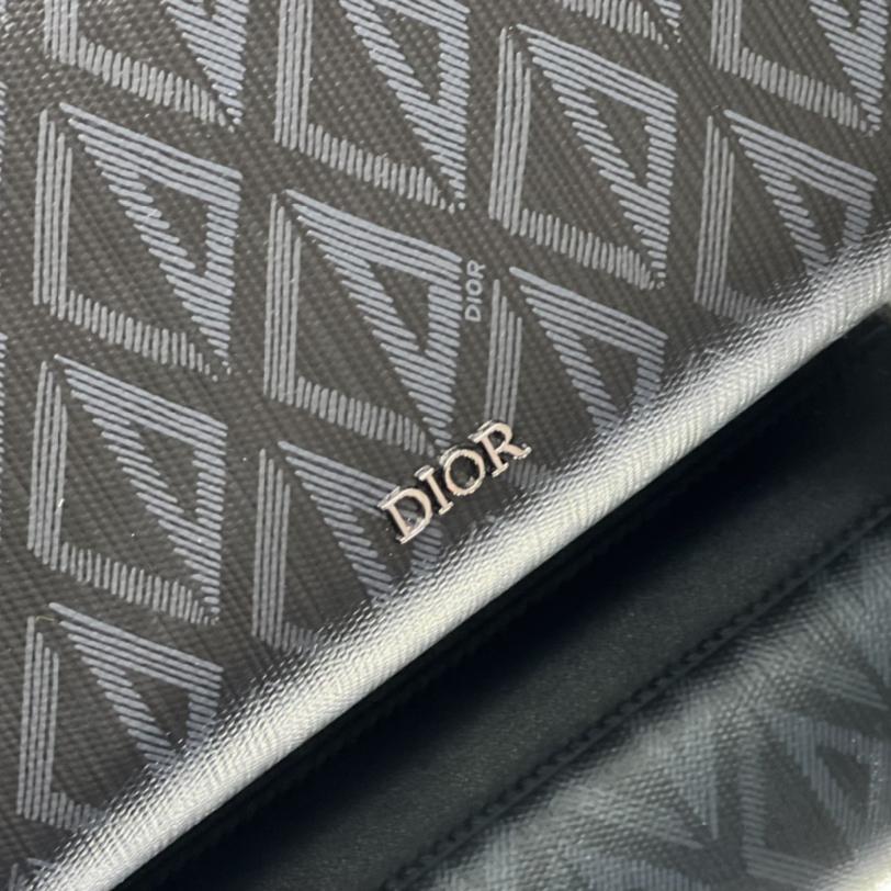 Dior Lingot Toiletry Case - DopestKickz