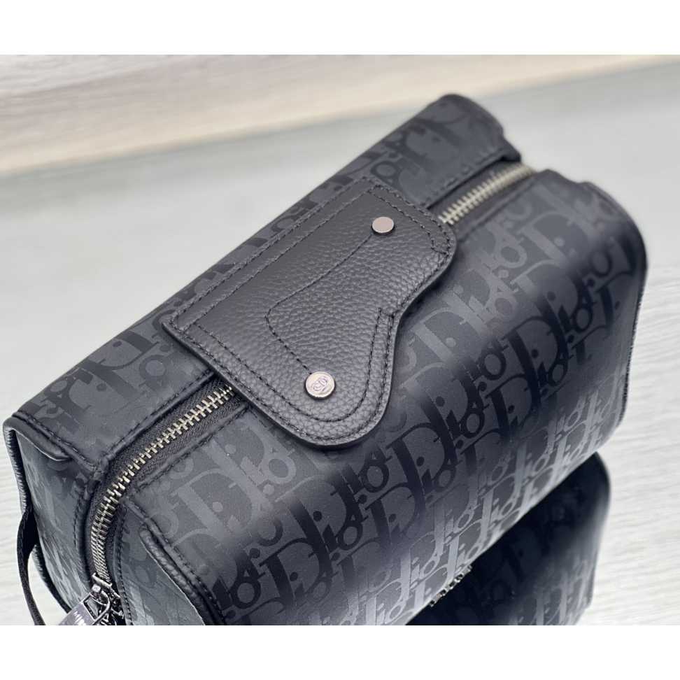 Dior Lingot Toiletry Case - DopestKickz
