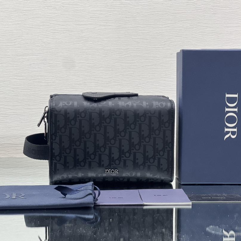 Dior Lingot Toiletry Case - DopestKickz