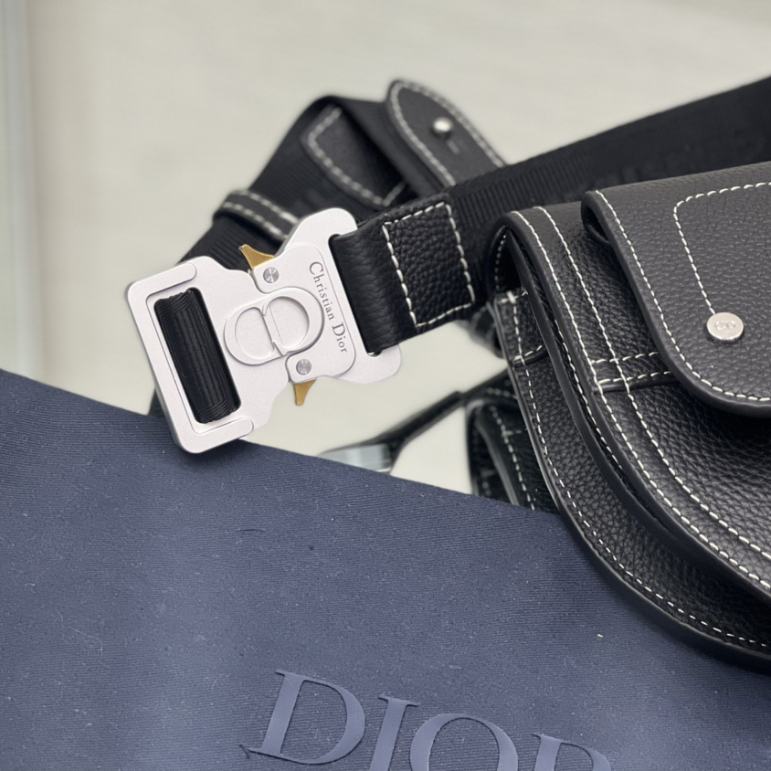 Dior Saddle Pouch - DopestKickz