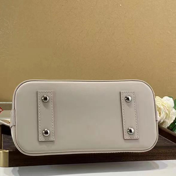 Louis Vuitton Alma BB Bag(23.5-17.5-11.5cm)     M58706 - DopestKickz