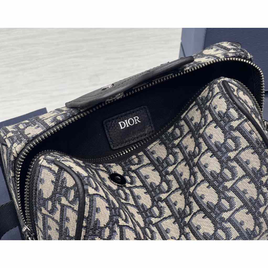 Dior Lingot Toiletry Case - DopestKickz