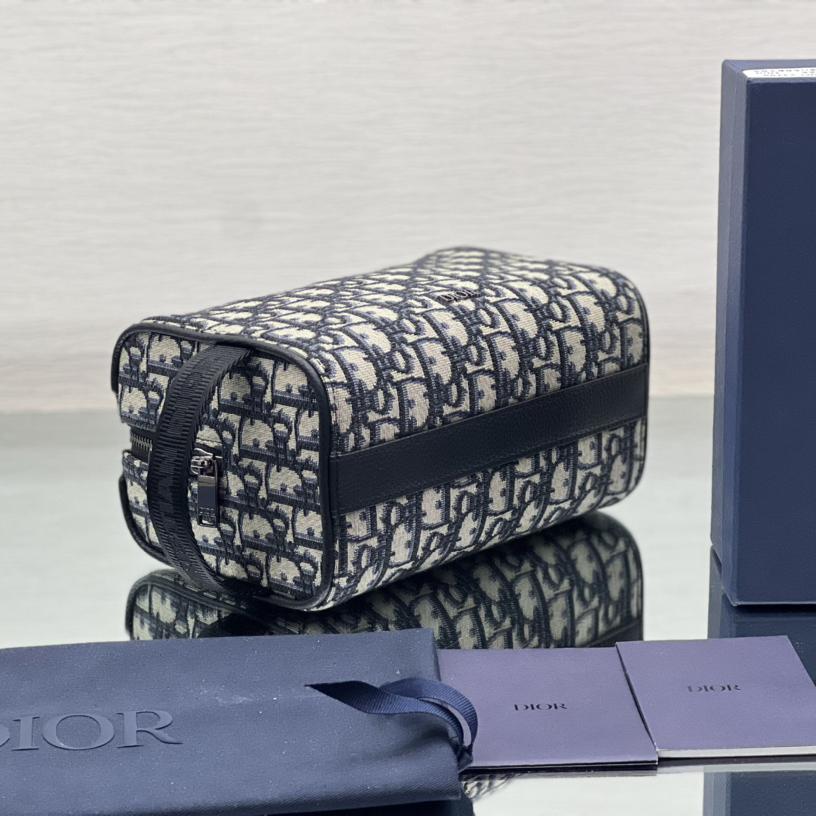 Dior Lingot Toiletry Case - DopestKickz