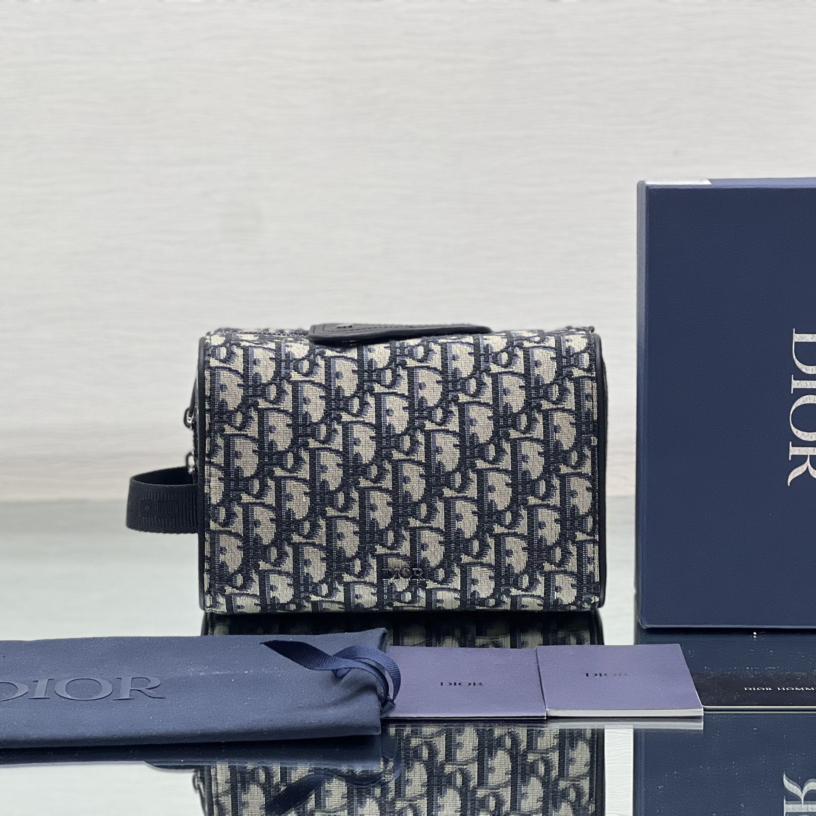 Dior Lingot Toiletry Case - DopestKickz
