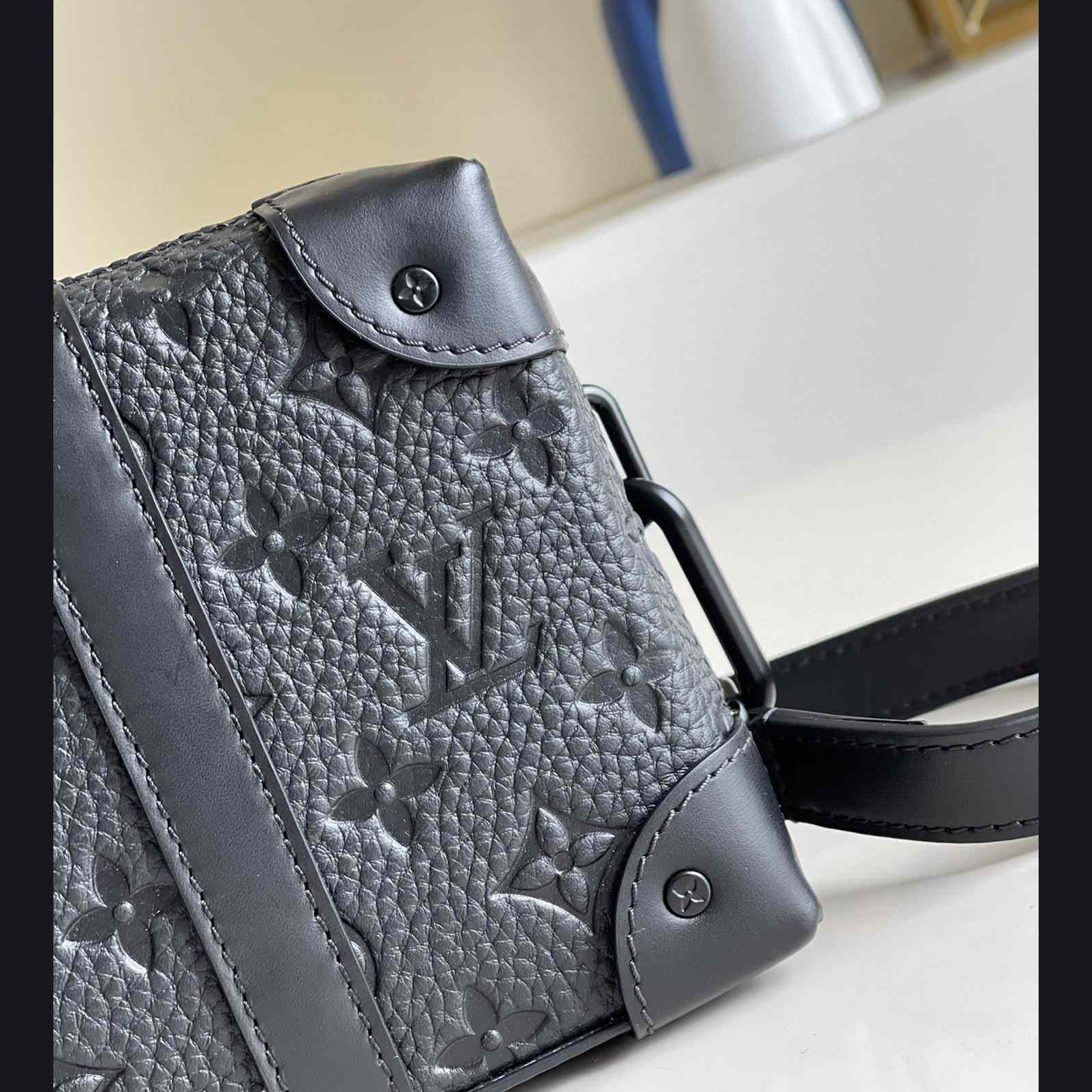 Louis Vuitton Soft Trunk Wallet(22.5 x 14.0 x 5.0cm) M80224 - DopestKickz