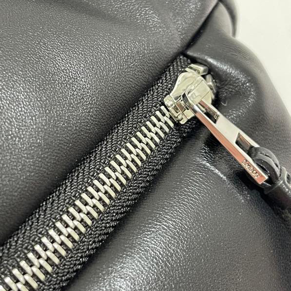 Loewe Puffer Puzzle Hobo Bag (31*16*13cm) - DopestKickz