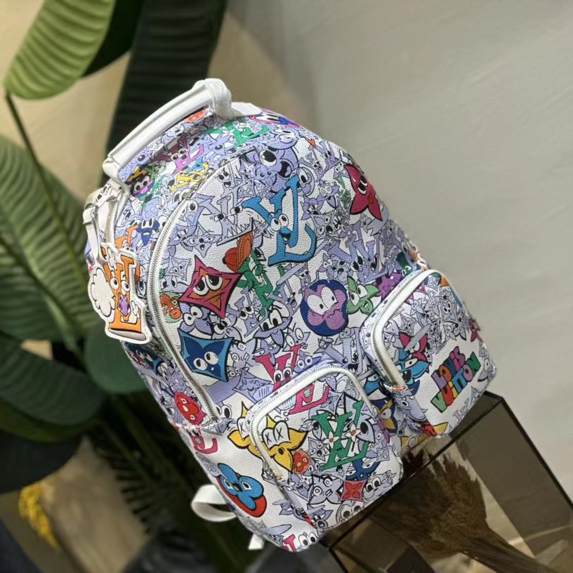 Louis Vuitton Backpack Multipocket (30-40-15.5cm)   M21846 - DopestKickz