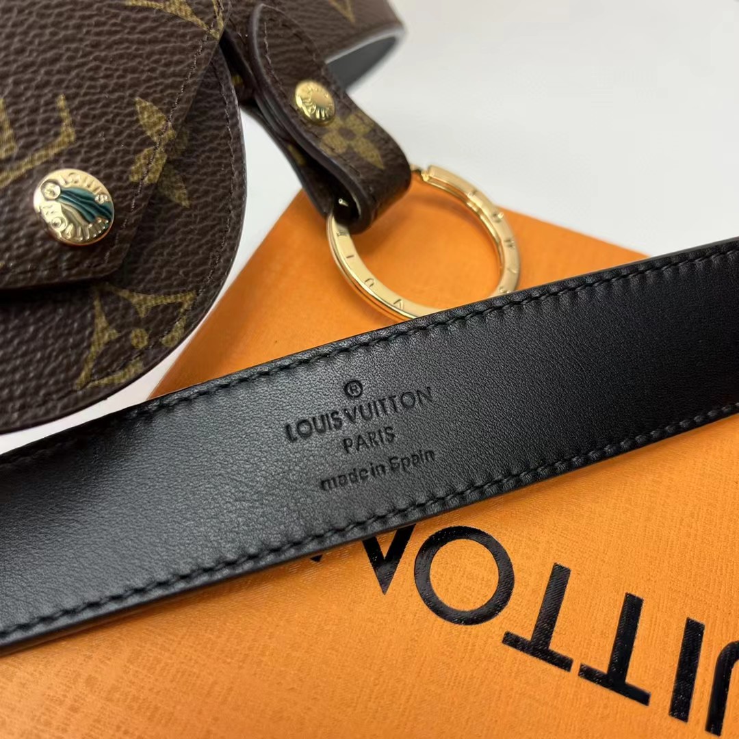 Louis Vuitton Daily Multi Pocket 30mm Belt      M0236Y - DopestKickz