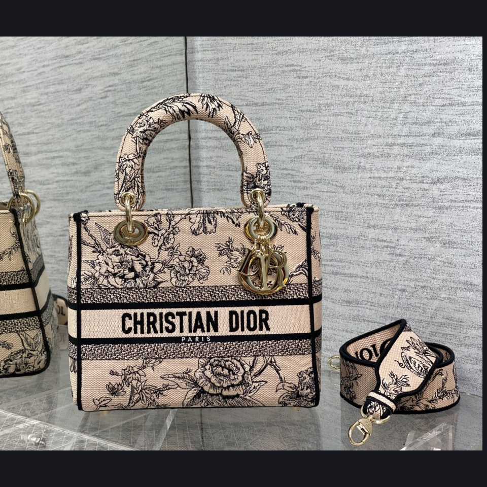 Dior Medium Lady D-lite Bag - DopestKickz