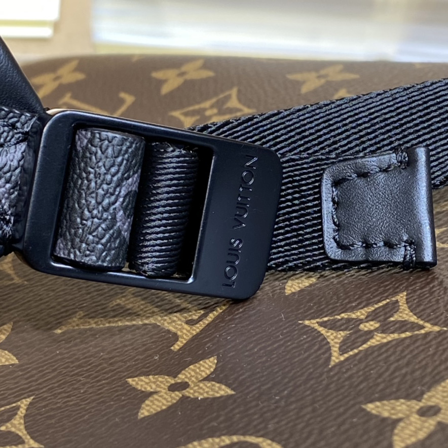 Louis Vuitton Discovery Backpack   M57965 - DopestKickz