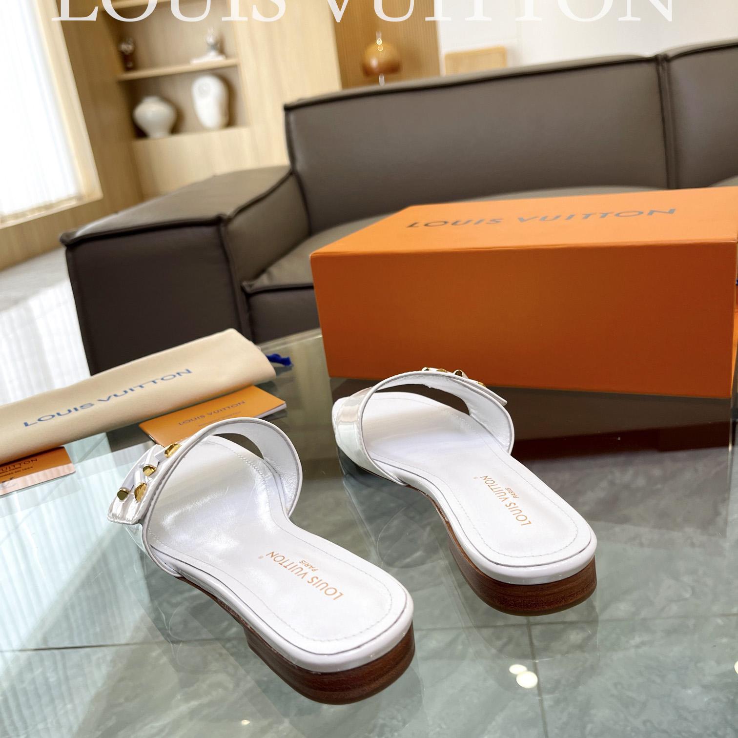 Louis Vuitton Shake Flat Mule       - DopestKickz