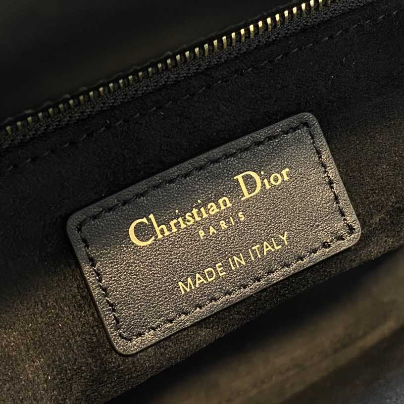 Dior Medium Lady Dior Bag  24cm - DopestKickz