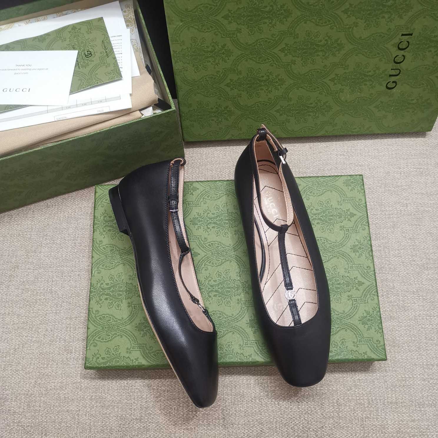 Gucci Women's Ballet Flat With Double G - DopestKickz