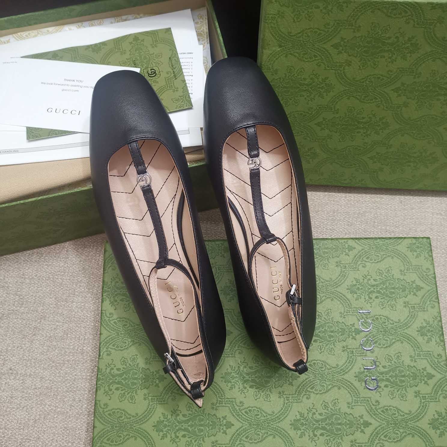 Gucci Women's Ballet Flat With Double G - DopestKickz