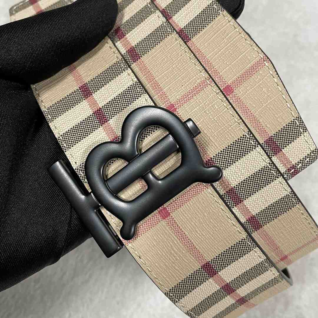Burberry Check And Leather Reversible TB Belt - DopestKickz
