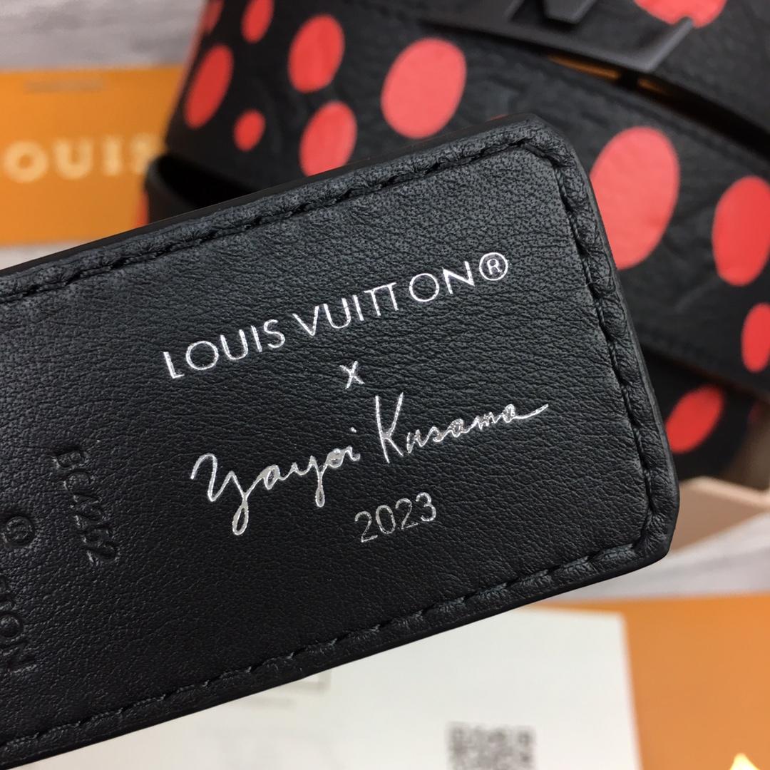 Louis Vuitton LV X YK LV Initiales 40MM Reversible Belt   M0673T - DopestKickz