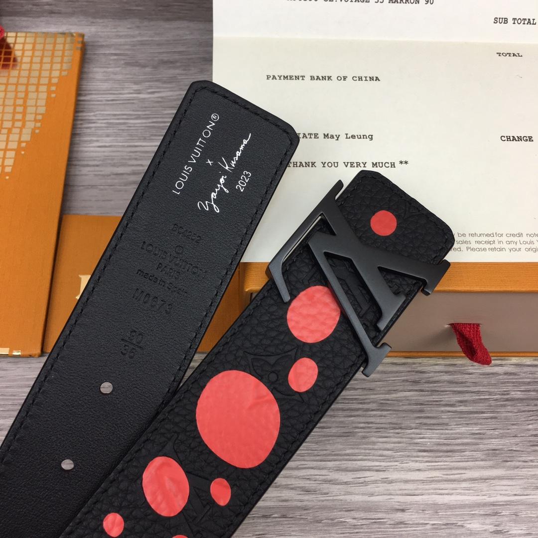 Louis Vuitton LV X YK LV Initiales 40MM Reversible Belt   M0673T - DopestKickz