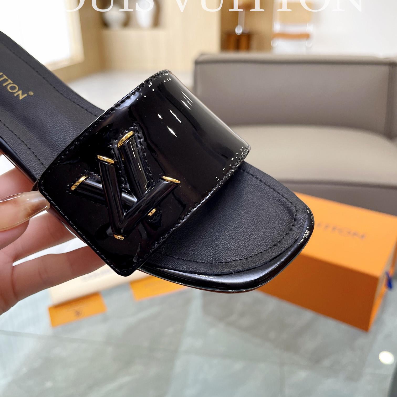 Louis Vuitton Shake Flat Mule       - DopestKickz