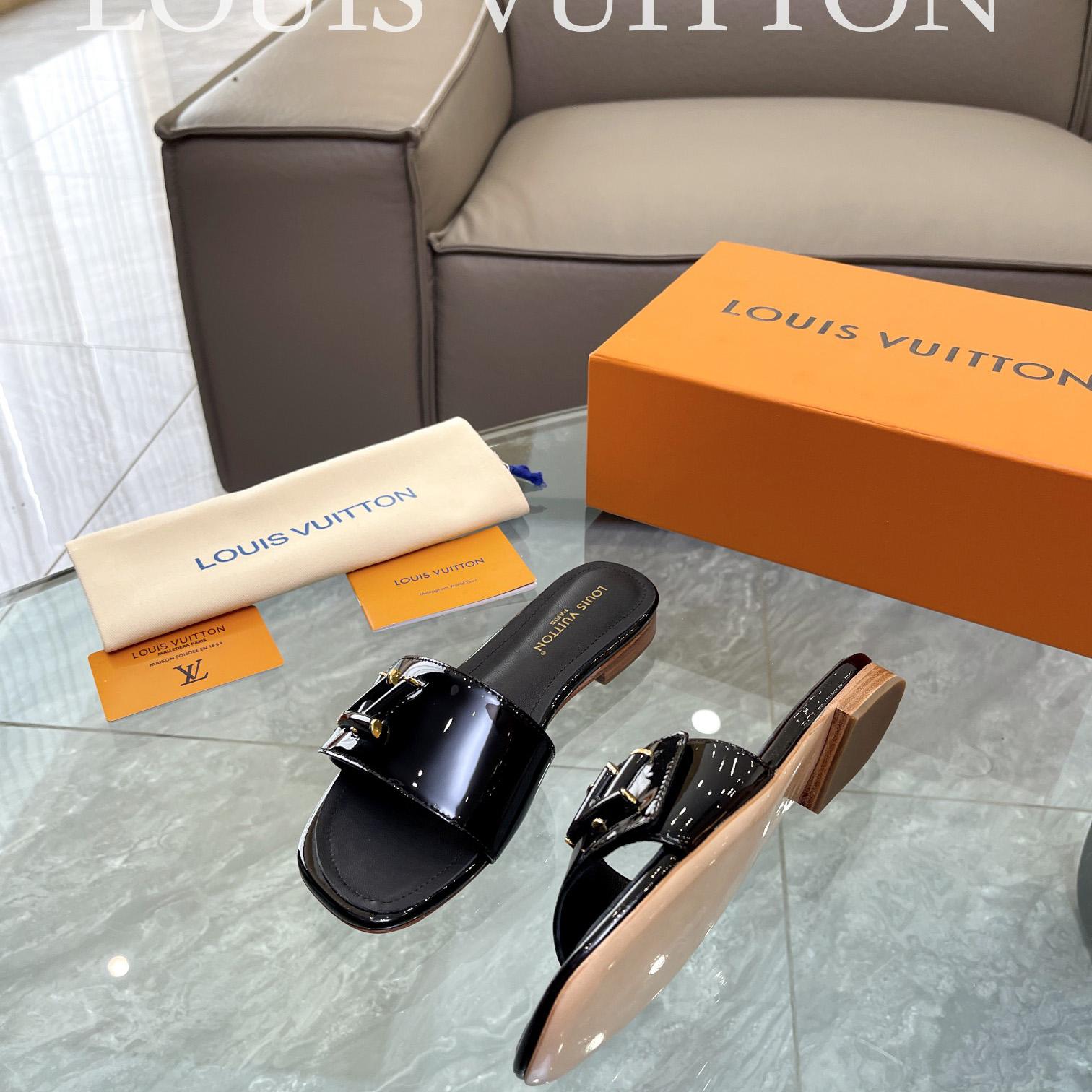 Louis Vuitton Shake Flat Mule       - DopestKickz