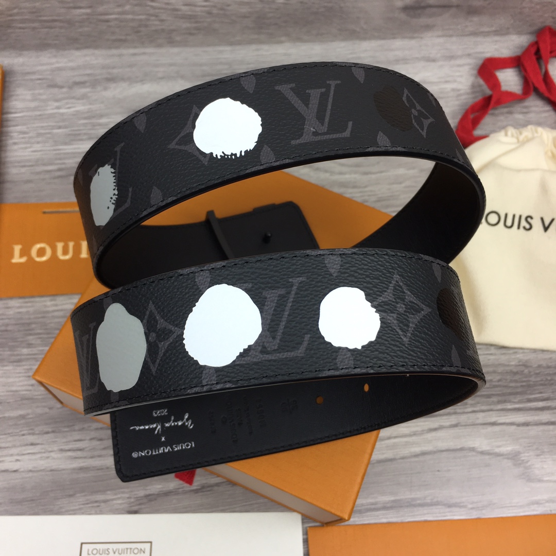 Louis Vuitton LV X YK LV Initiales 40MM Reversible Belt     M0654U - DopestKickz