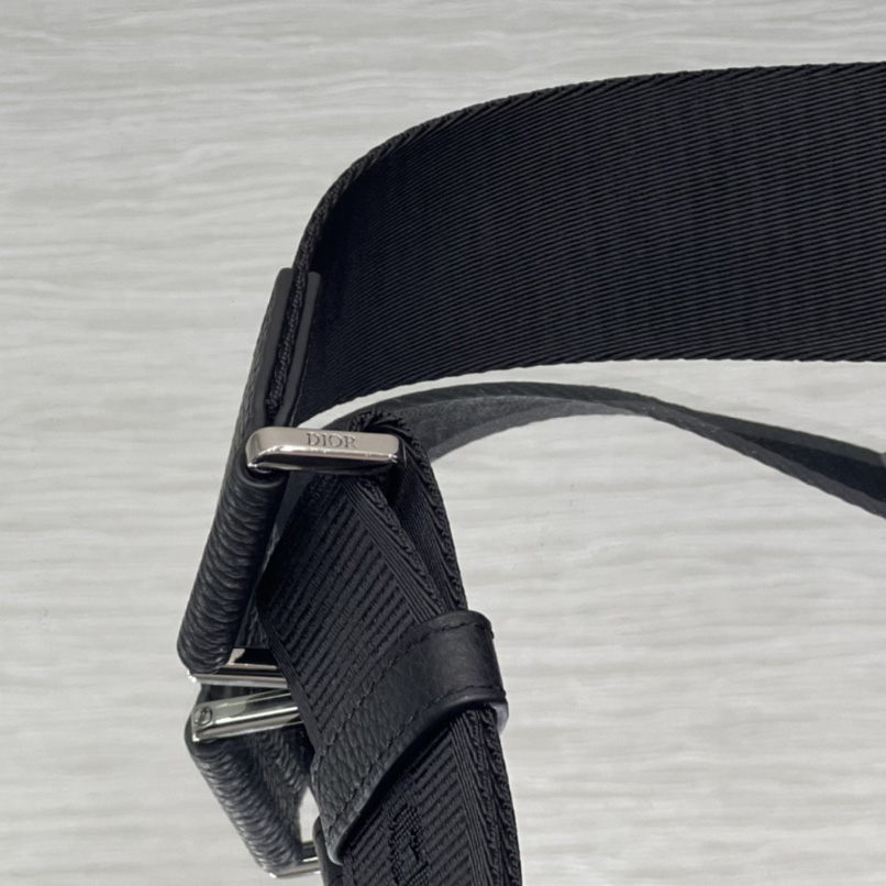 Dior Roller Messenger Bag - DopestKickz