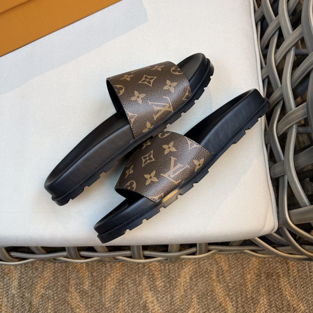 Louis Vuitton Monogram Sandals - DopestKickz