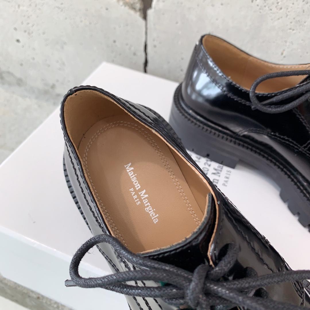 Maison Margiela Tabi Lace-Ups Loafers - DopestKickz