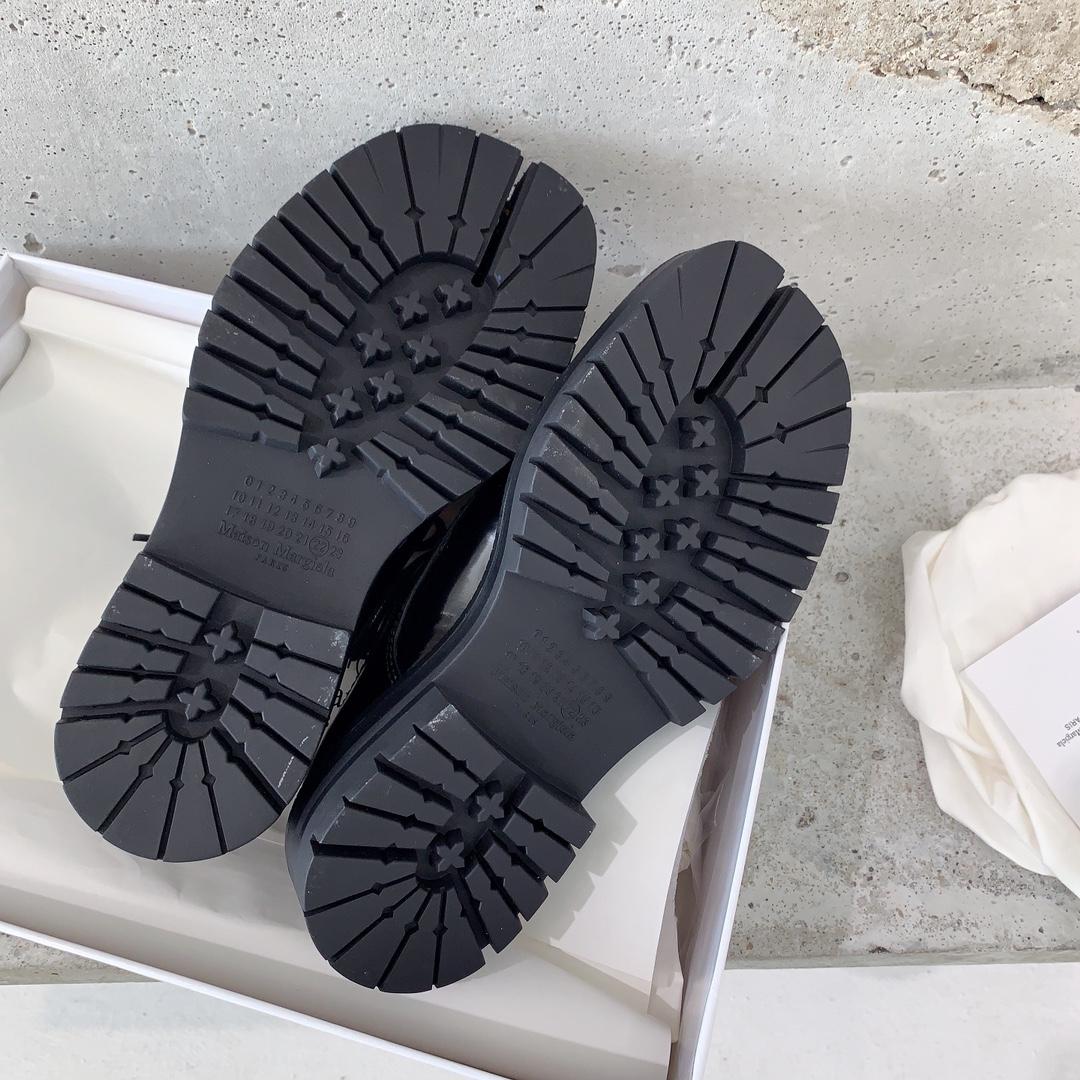 Maison Margiela Tabi Lace-Ups Loafers - DopestKickz