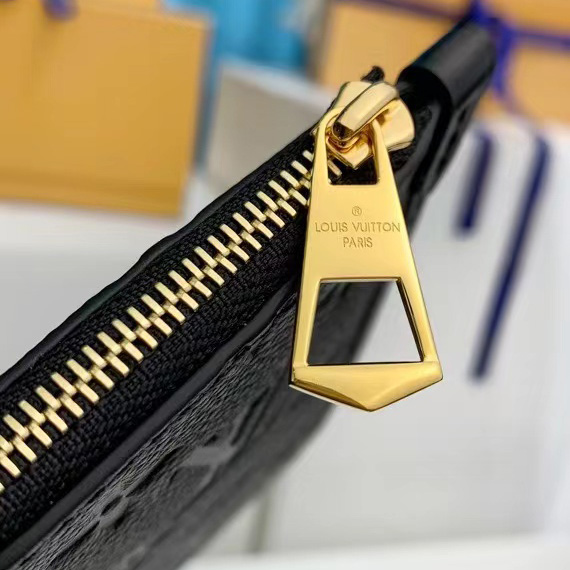 Louis Vuitton CarryAll MM (39-30-15cm)    M46289 - DopestKickz