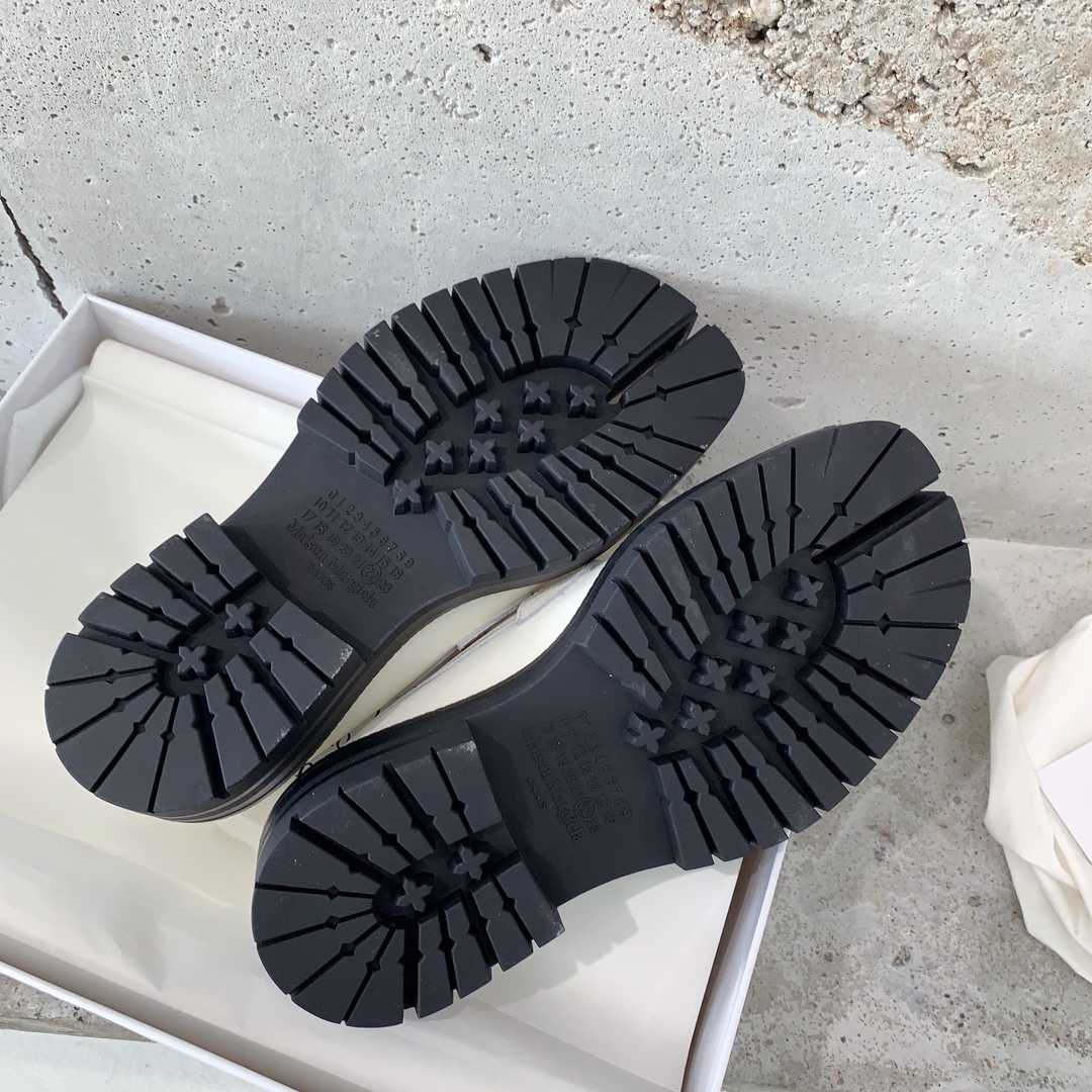 Maison Margiela Tabi Loafers - DopestKickz