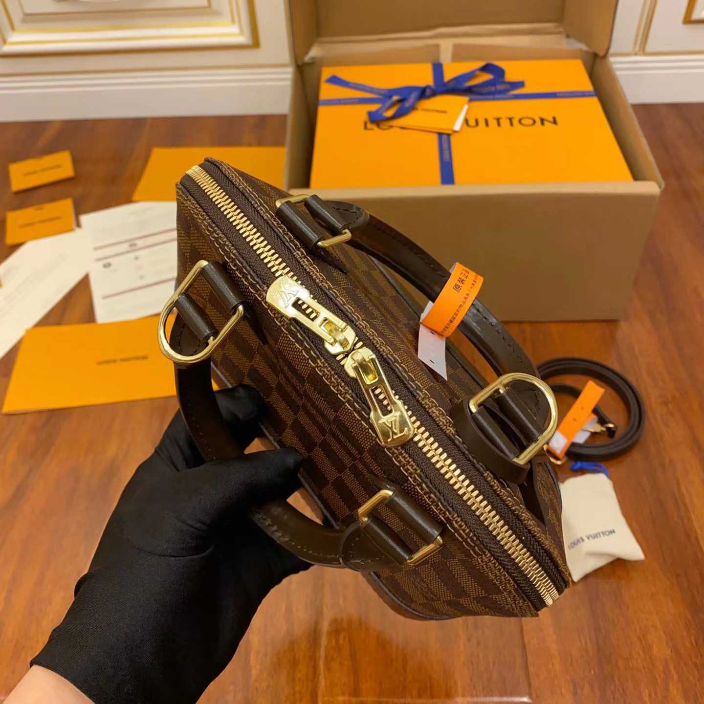 Louis Vuitton Alma BB Handbag (25x19x12CM)   N41221 - DopestKickz