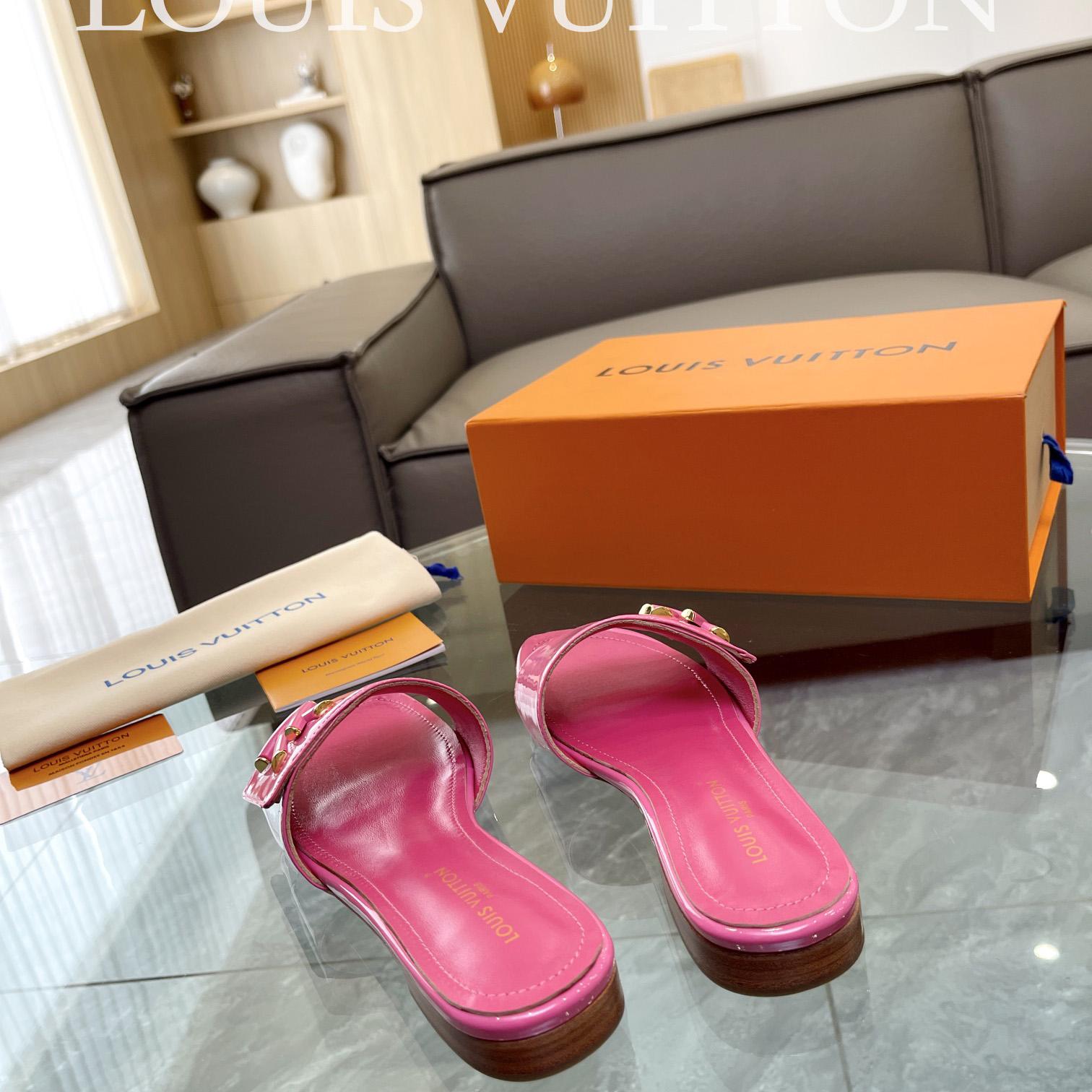 Louis Vuitton Shake Flat Mule       - DopestKickz