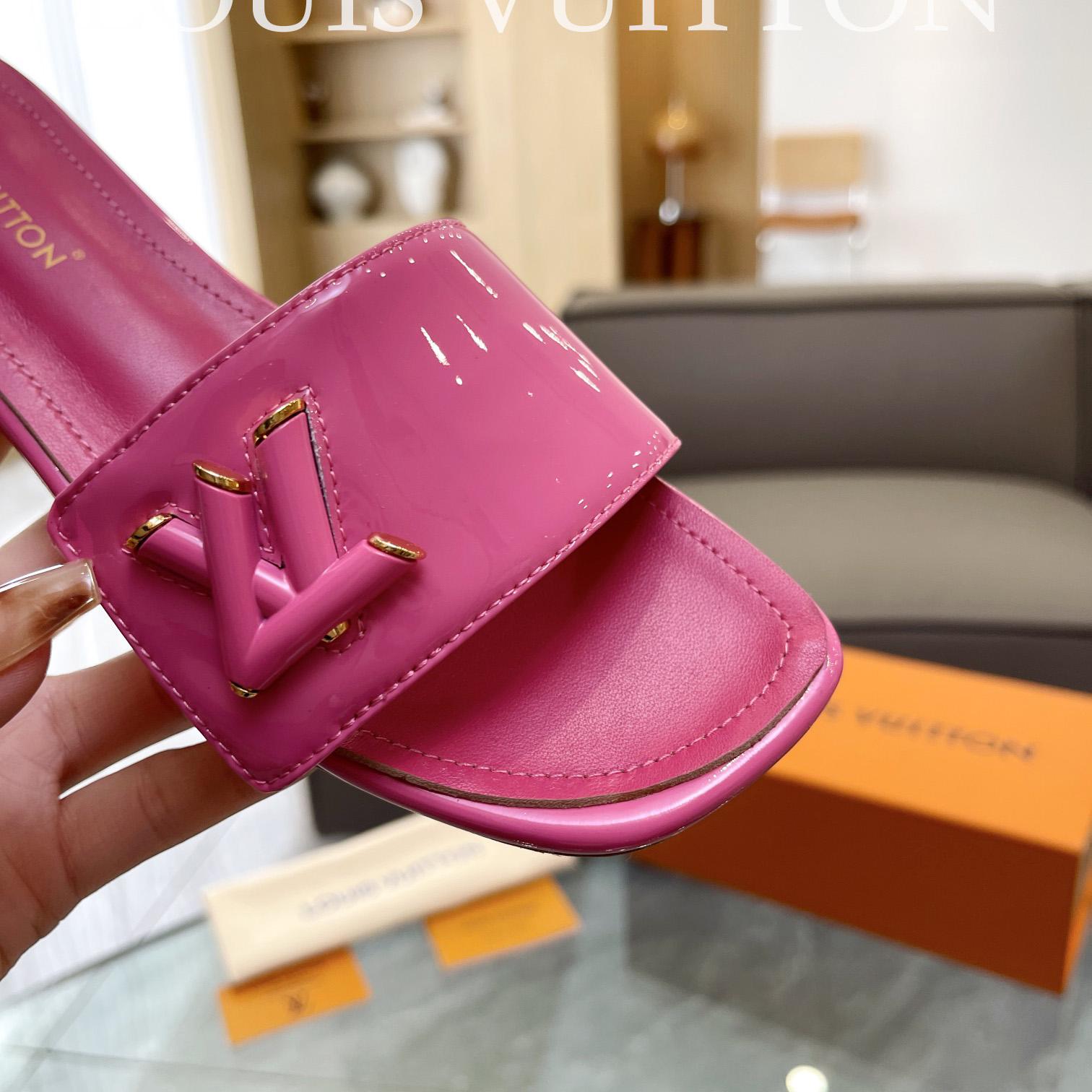 Louis Vuitton Shake Flat Mule       - DopestKickz