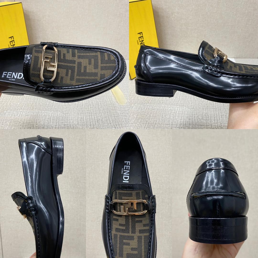 Fendi O-Lock Loafers - DopestKickz