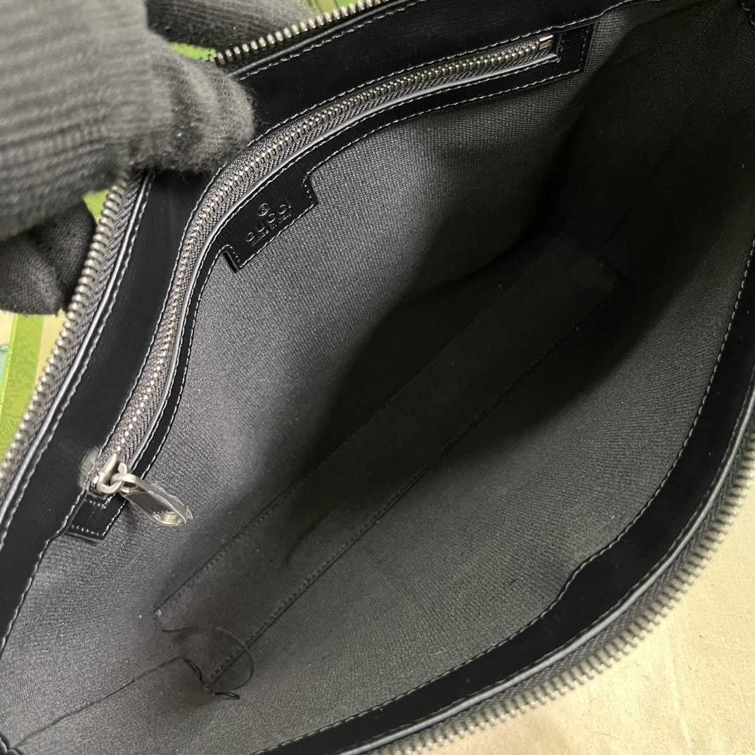 Gucci Messenger bag with Interlocking G(30-22.5-5cm) - DopestKickz