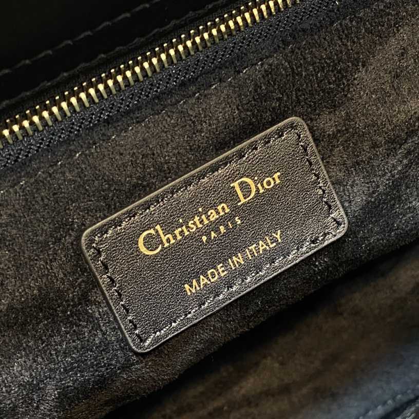 Dior Medium Lady Dior Bag  24cm - DopestKickz