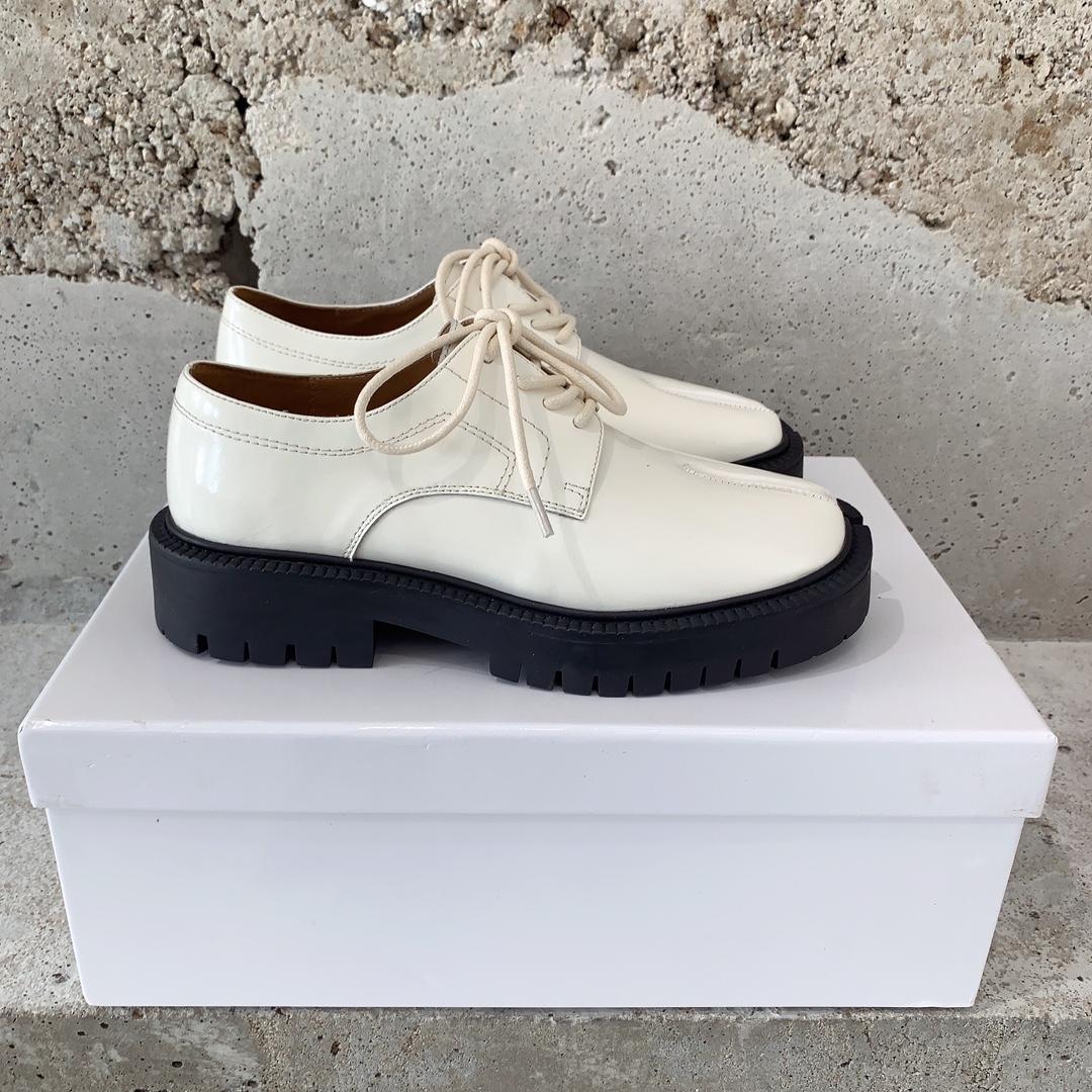 Maison Margiela Tabi Lace-Ups Loafers - DopestKickz